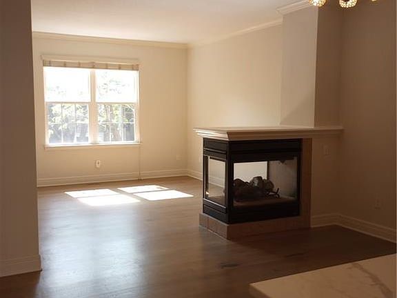 3rd image of 15829 W Robinson St