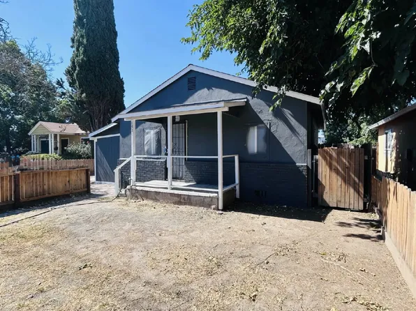 1423 Mono Dr, Modesto, CA 95354