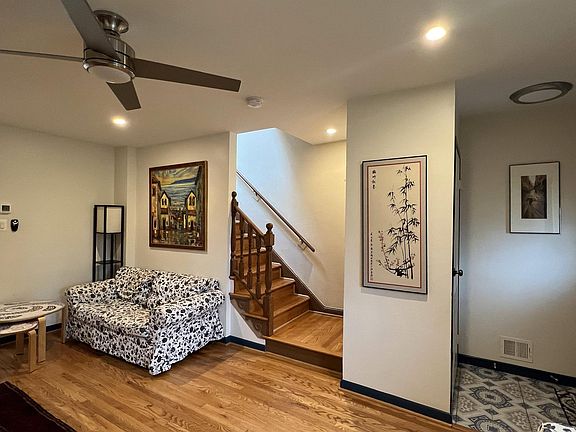 5th image of 1023 Vernon St