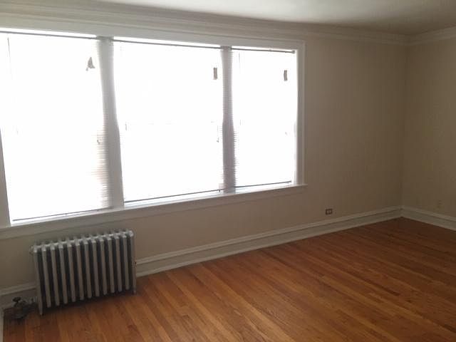 1st image of 1700 W Albion Ave