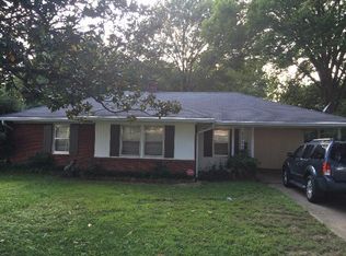1377 Colonial Rd, Memphis, TN 38117