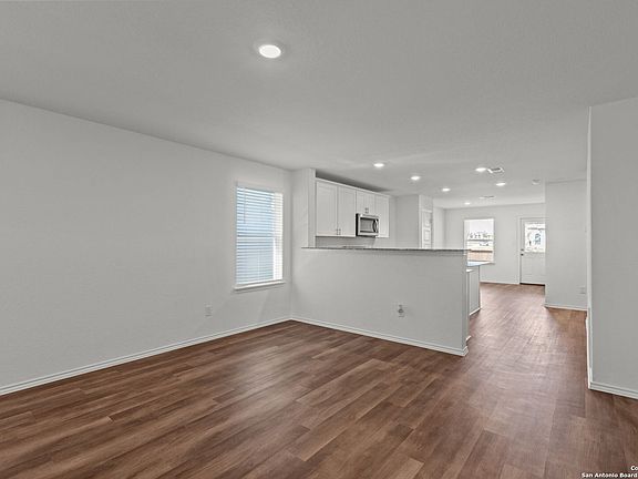 3rd image of 8124 Brandy Branch