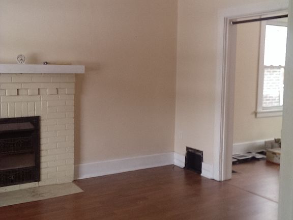 2nd image of 1125 Maplewood Ave