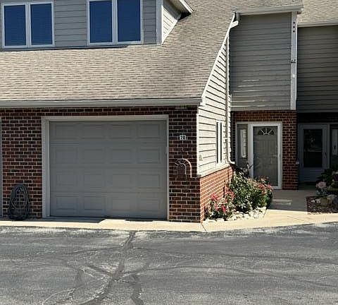 2nd image of 240 Marina COURT #28