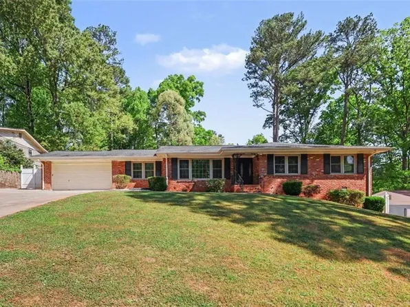 3582 Cloudland Dr, Stone Mountain, GA 30083