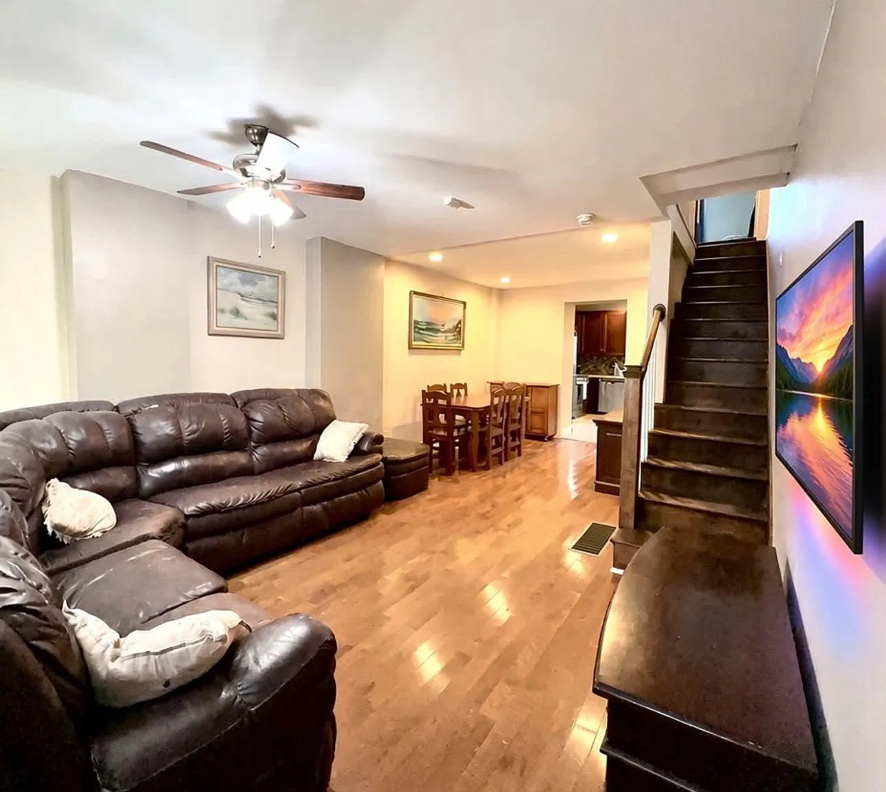 3 bed, 1.5 bath, 1100 sqft, $2,600 — Photo 1