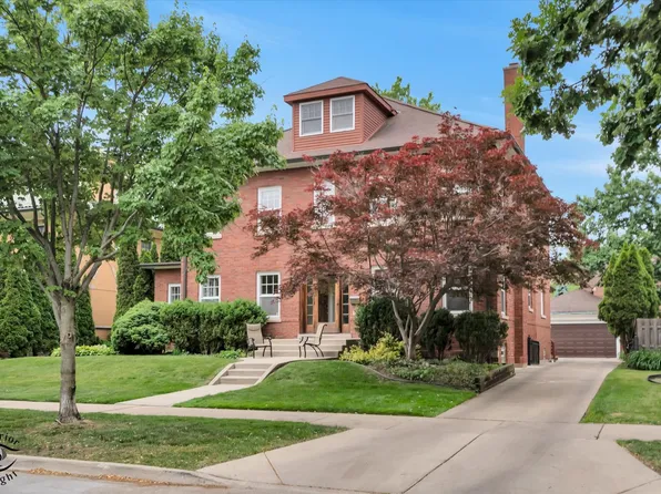 10050 S Damen Ave, Chicago, IL 60643