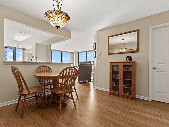 5th image of 6611 Southoaks Cres #1703