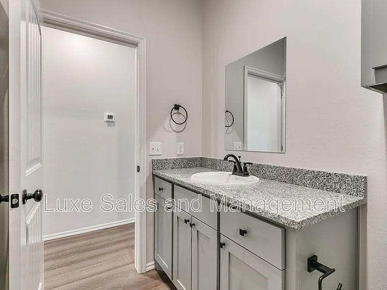 8004 NW 105th St — Photo 19