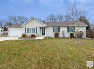 424 E Barberry Cir, Yorkville, IL 60560