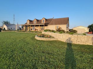 310 S Cousino Rd, Oregon, OH 43616