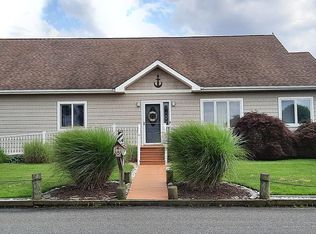1 Toronto Dr, Brick, NJ 08723