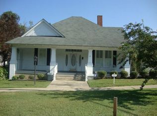 32 College St, Mc Rae, GA 31055