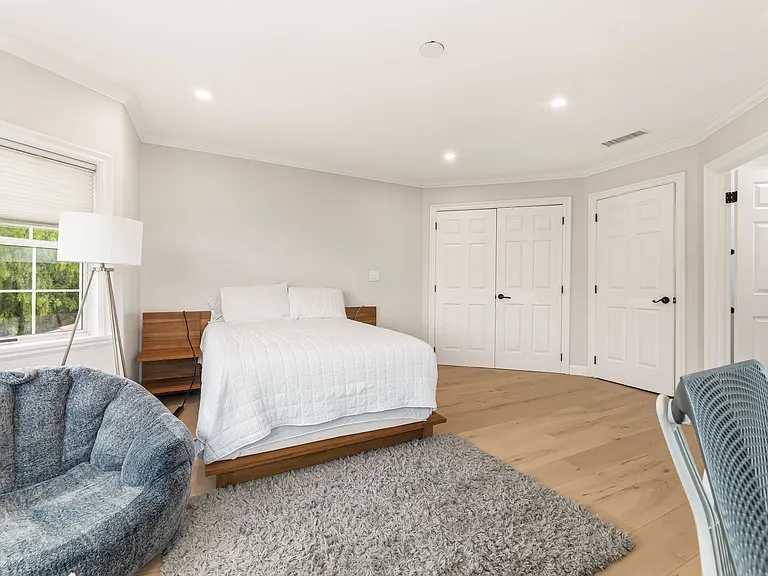Gladiola Dr — Photo 36