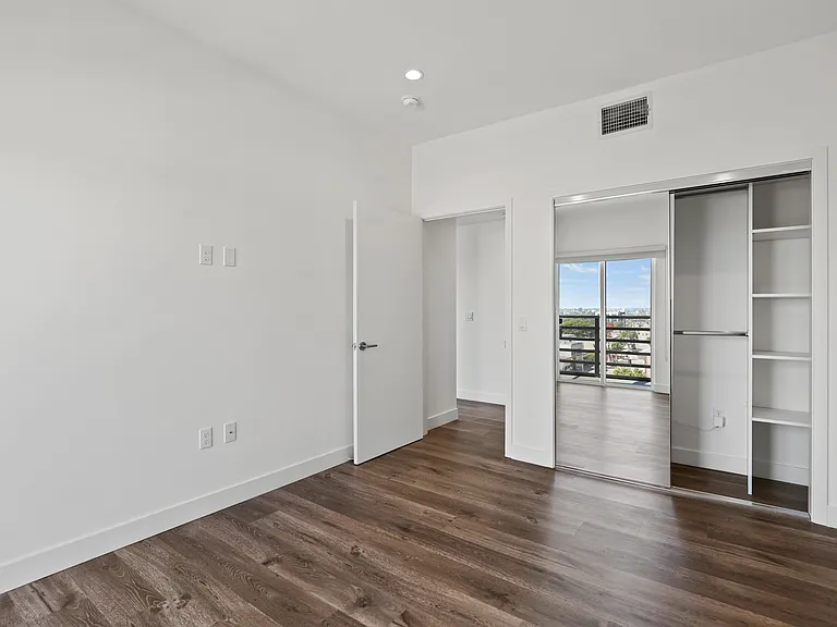 The Fairfax Flats — Photo 21