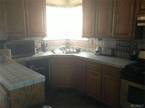 4th image of 9613 Palm Ln