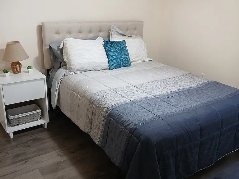1840 Strathmore Cir — Photo 10