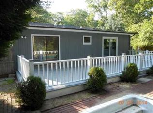65 Harbor Blvd, East Hampton, NY 11937