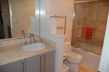 5th image of 620 S Gramercy Pl APT 305