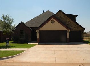 18233 Bridlington Ln, Edmond, OK 73012
