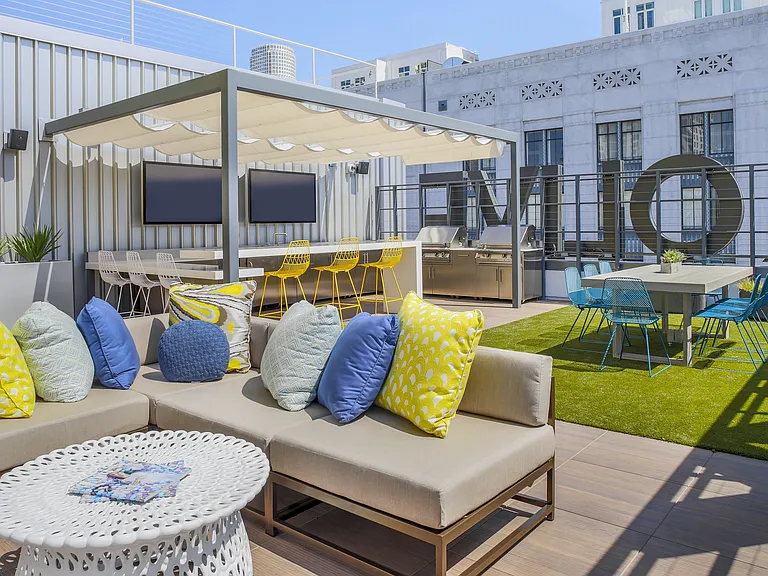 mResidences Olympic & Olive — Photo 20