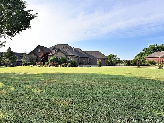 4th image of 12325 Kathy Ln