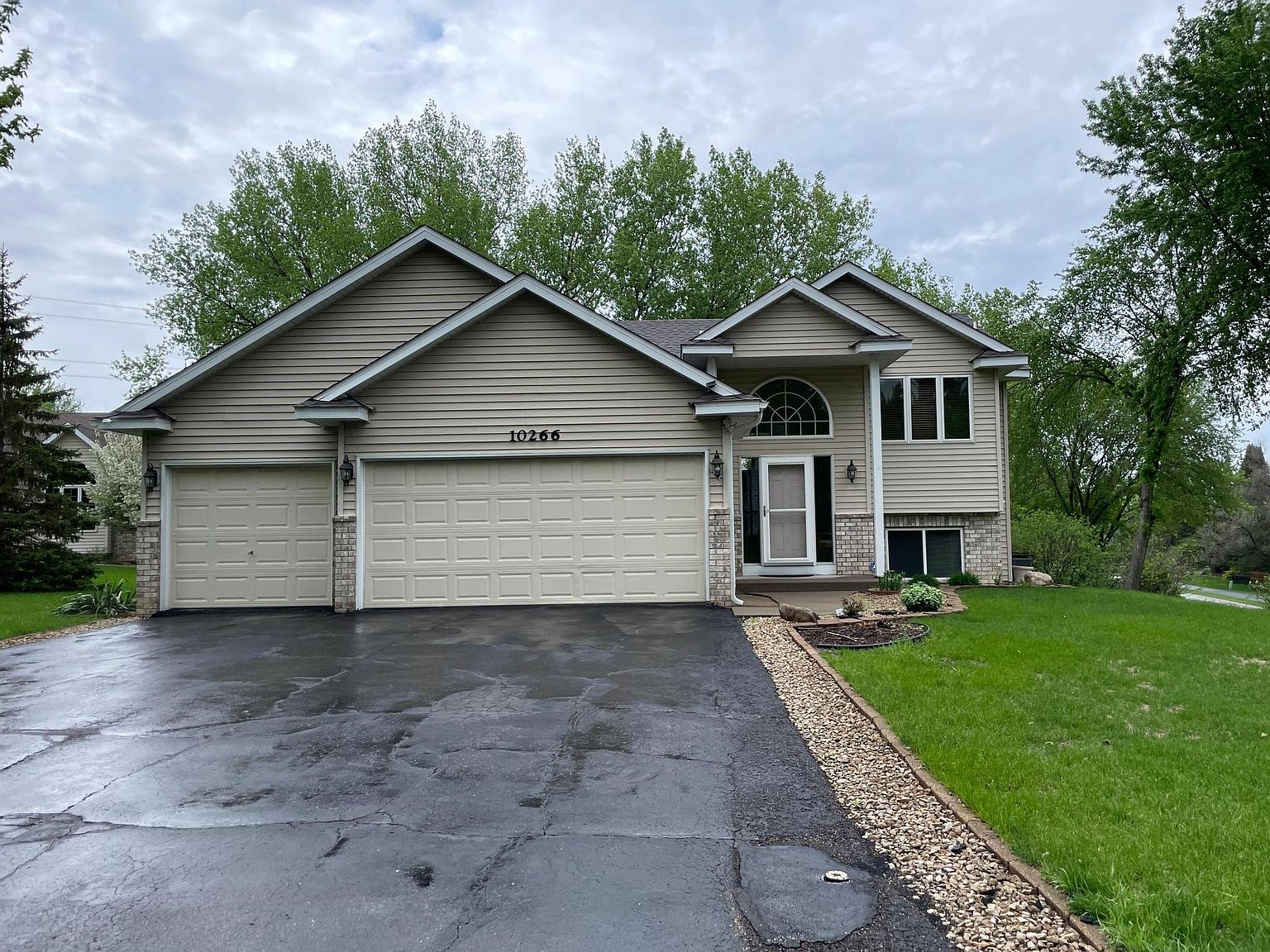 10266 Concord Dr, Eden Prairie, MN 55347 Zillow