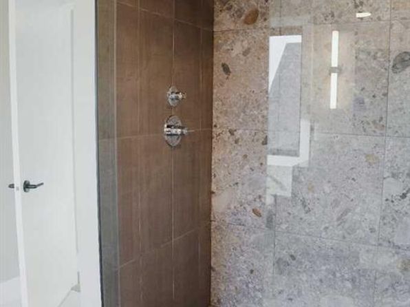 237 N Rowmont Dr NW, Calgary, AB T3L 0J4