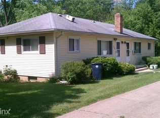 709 Newport Pl, Ann Arbor, MI 48103