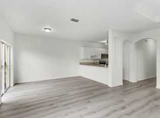 5090 SW 136th Ave, Hollywood, FL 33027