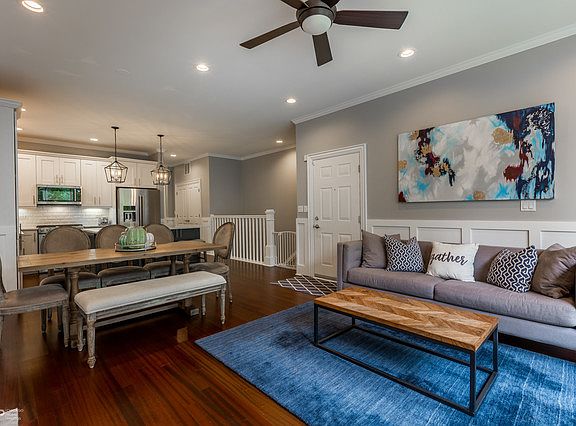 4th image of 1831 N Fairfield Ave #1N