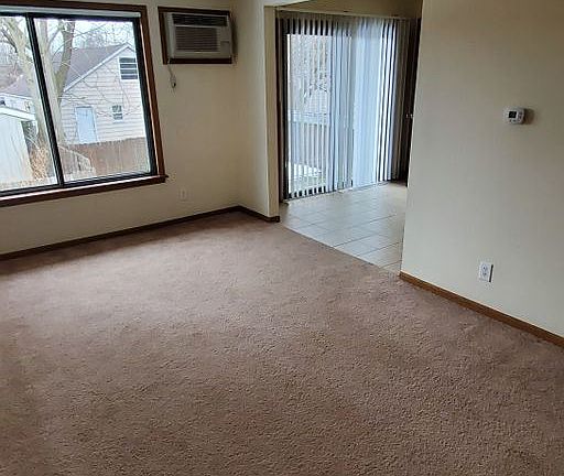 3rd image of 2942 Earle Ave SW #3