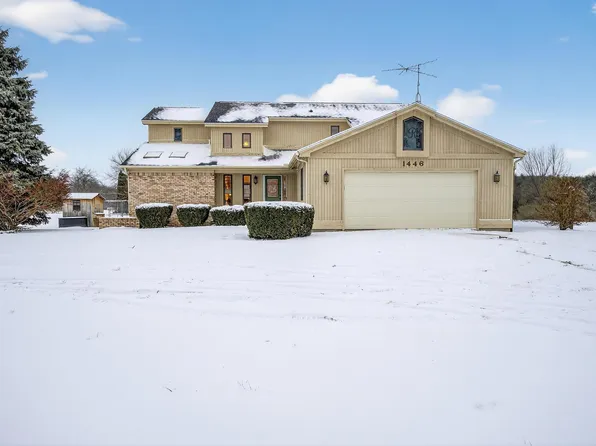 1446 Van Vleet Rd, Flushing, MI 48433