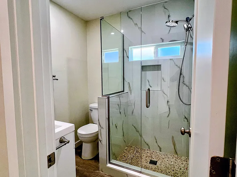446 Tulare Ave — Photo 17