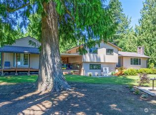 3745 Columbia Heights Rd, Longview, WA 98632