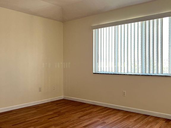 4th image of 337 Union Ave