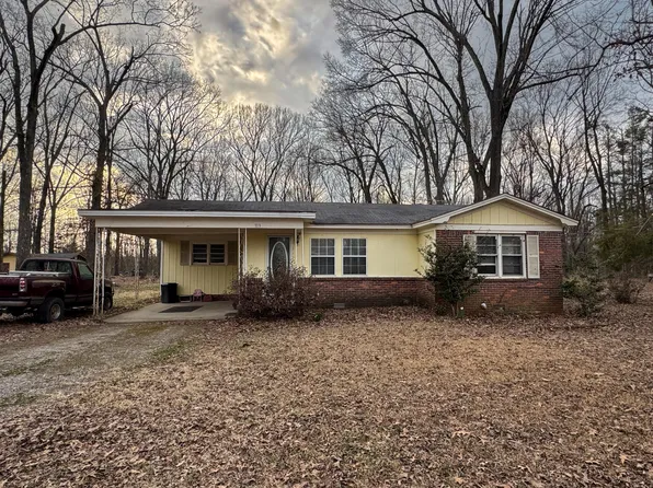 113 Hickory Dr, New Albany, MS 38652
