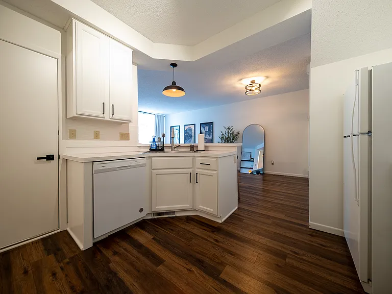 4275 Merrimac Ln N #21 — Photo 9
