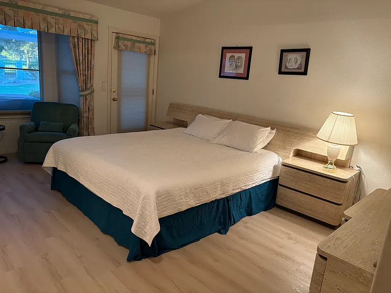 1622 Georgia Ave — Photo 10