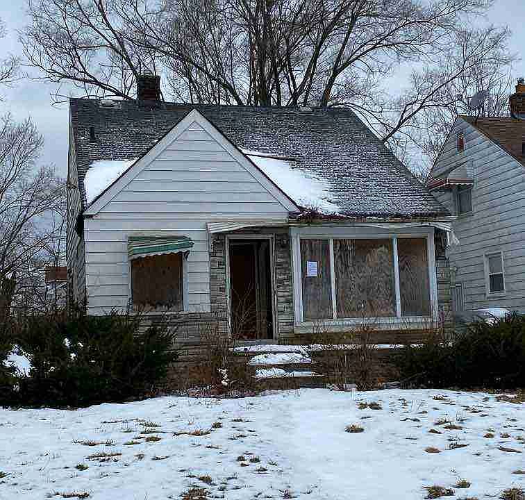 6711 Grandville