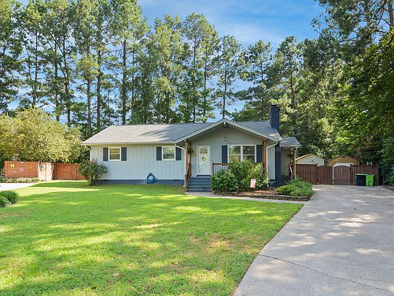 2nd image of 501 Yates Pl