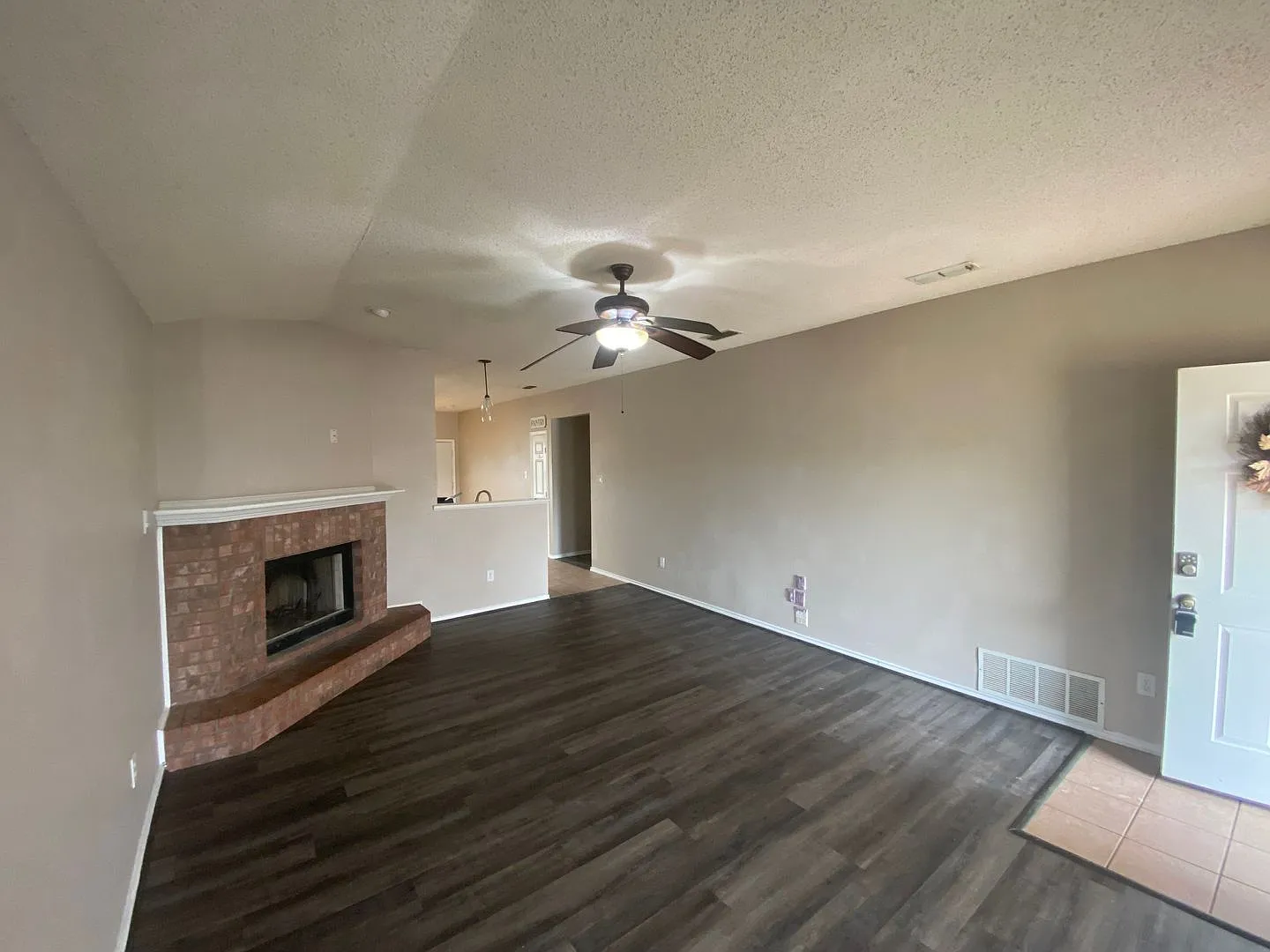 Southwest Lubbock Gem:6553 89th Street — Photo 4