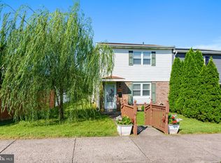 510 Colonial Dr, East Greenville, PA 18041