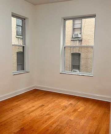 4th image of 601 W 136th St #15A