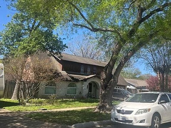 3rd image of 6927 Wagonwheel Ln