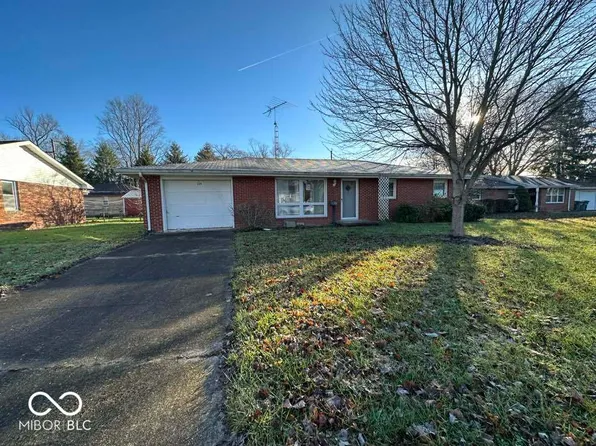 726 Brookwood Ct, Seymour, IN 47274