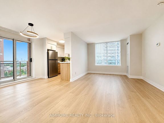 4th image of 75 King William Cres #804