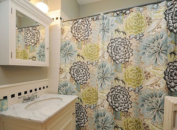 4th image of 4222 N Mozart St #2