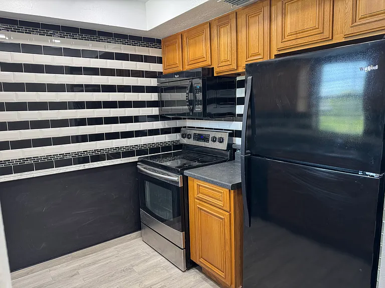 6213 Amaretto Ln — Photo 4