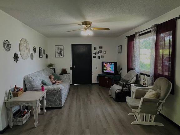 2nd image of 6040 Boyer Rd